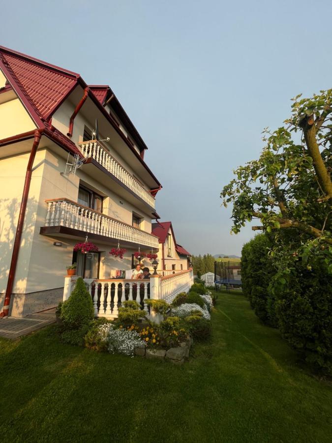 Agroturystyka U Ireny Mizerna エクステリア 写真